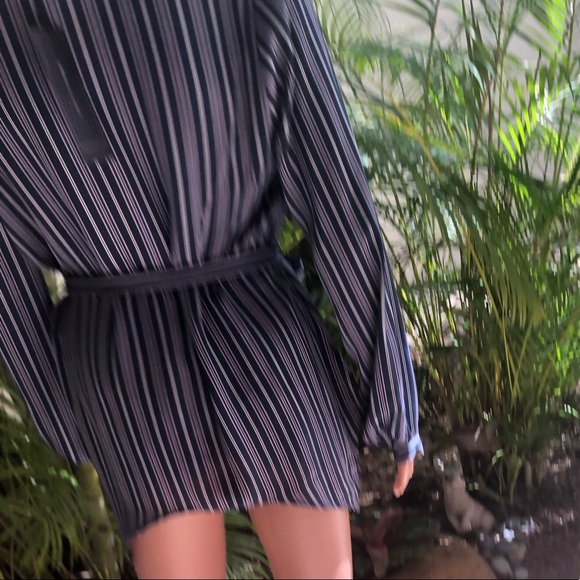 Striped Tie Wrap Blouse ( NEW) Beautiful - Picture 13 of 13